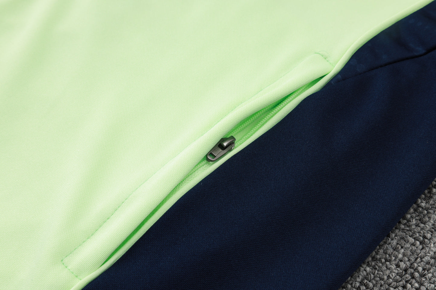 2023-24 Paris Saint-Germain PSG BEIGE Trainingsanzug-Set