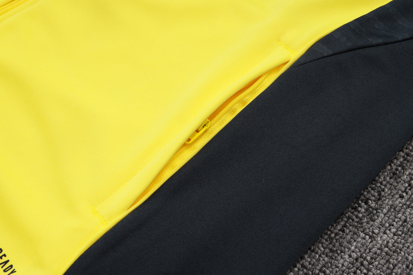 Conjunto de entrenamiento morado Edición especial del Real Madrid 2024-25 S-2XL