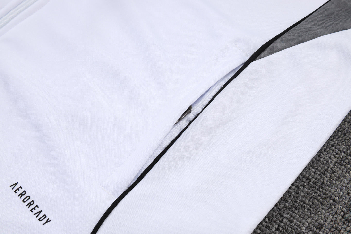 Conjunto de entrenamiento rojo del Barcelona 2024-25 (tallas S-2XL)