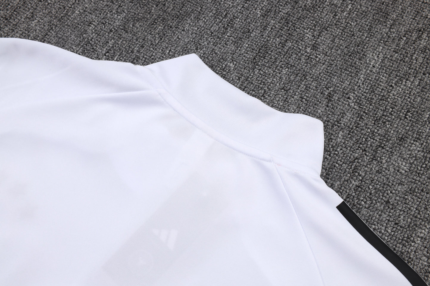 Conjunto de entrenamiento rojo del Barcelona 2024-25 (tallas S-2XL)