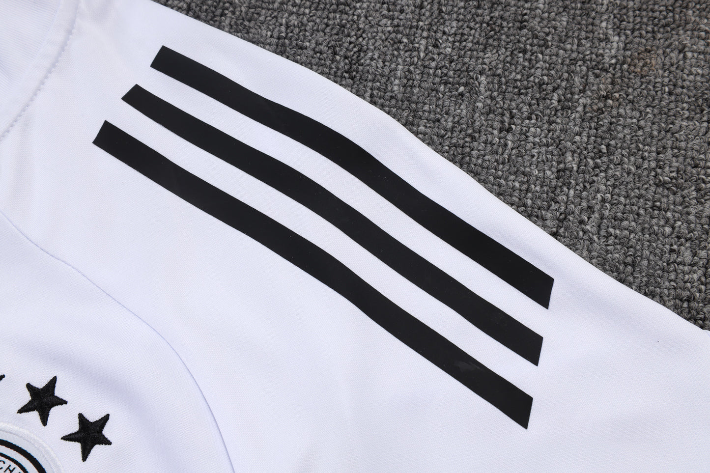 Conjunto de entrenamiento morado Edición especial del Real Madrid 2024-25 S-2XL