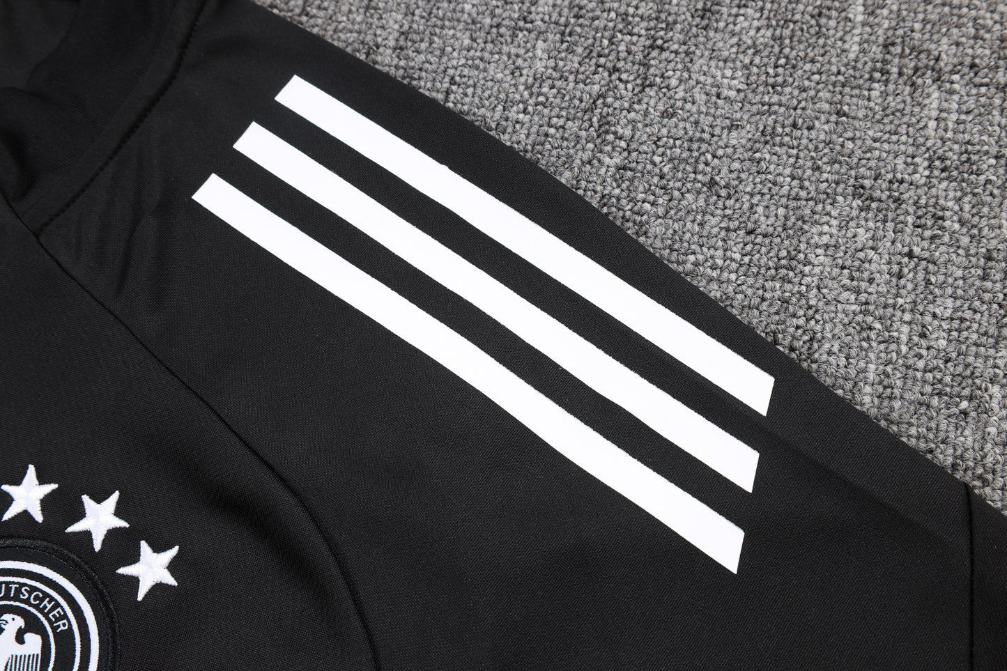 Conjunto de entrenamiento rojo del Barcelona 2024-25 (tallas S-2XL)