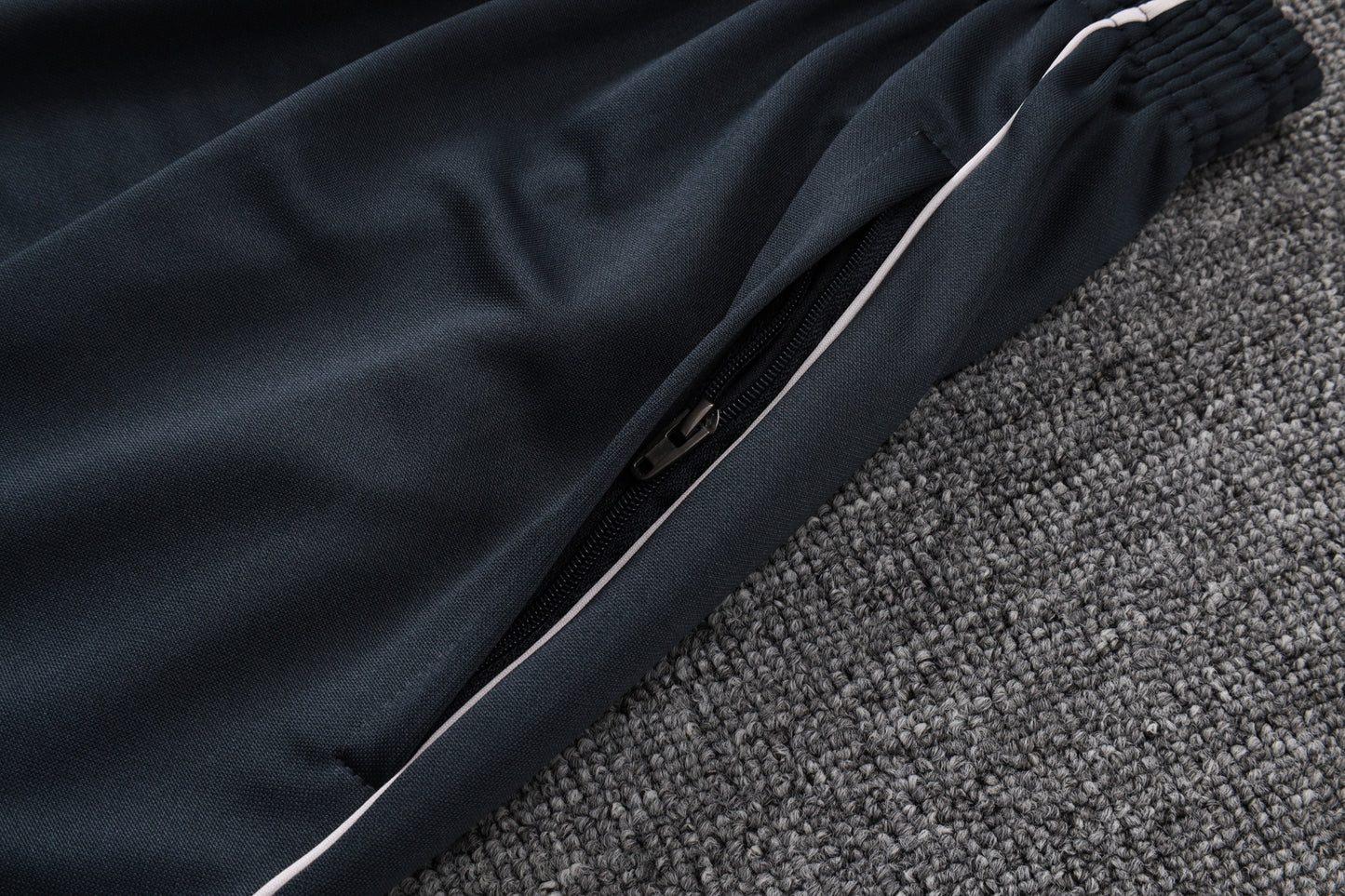 2023-24 Paris Saint-Germain PSG BEIGE Trainingsanzug-Set