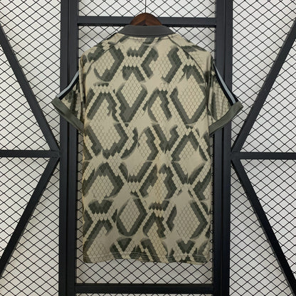 2025-26 Bayern Munich Special Snake pattern Size S-2XL