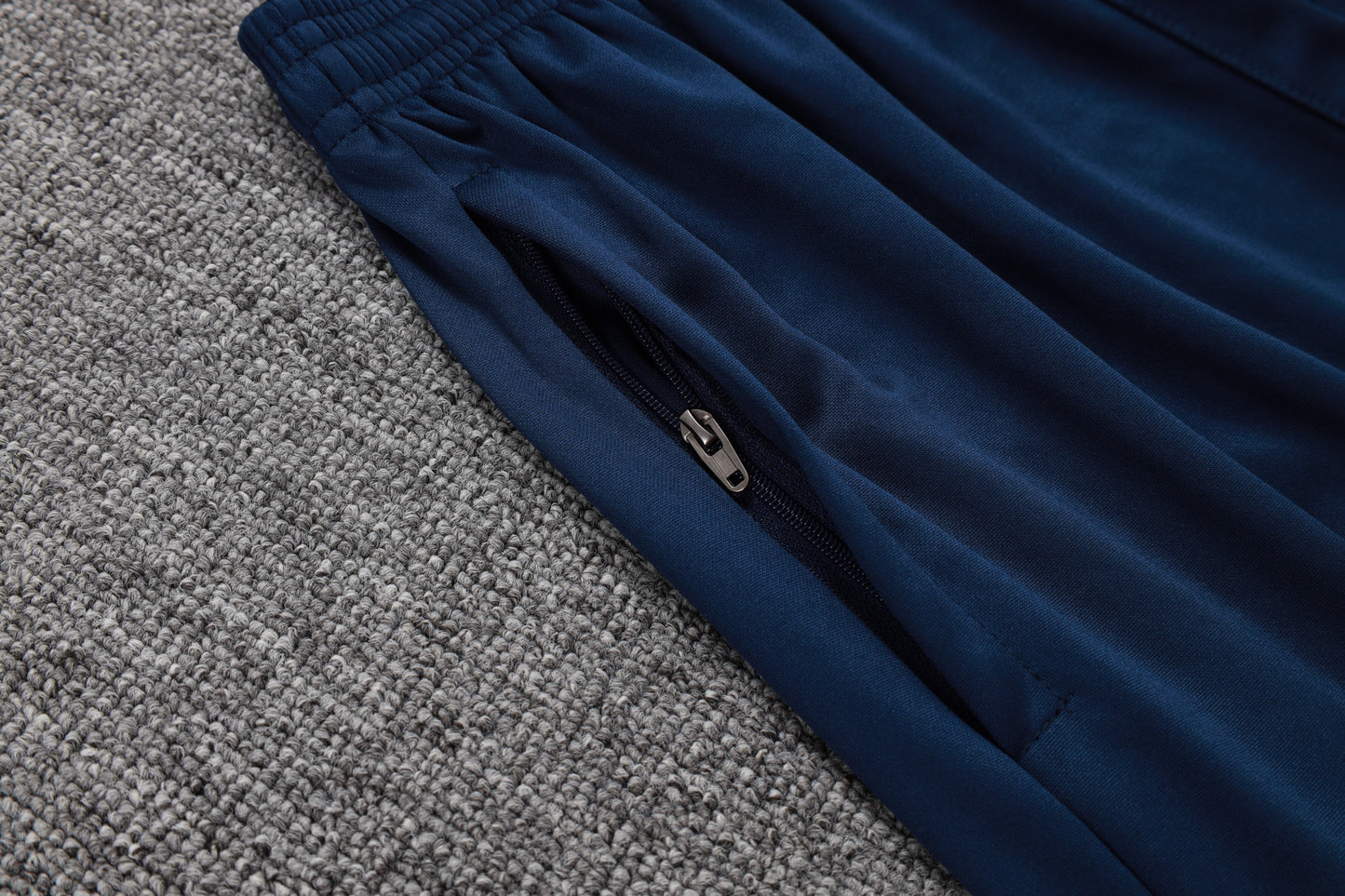 Conjunto de entrenamiento rojo del Barcelona 2024-25 (tallas S-2XL)