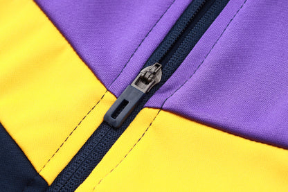 Conjunto de entrenamiento blanco del Real Madrid 2023-24