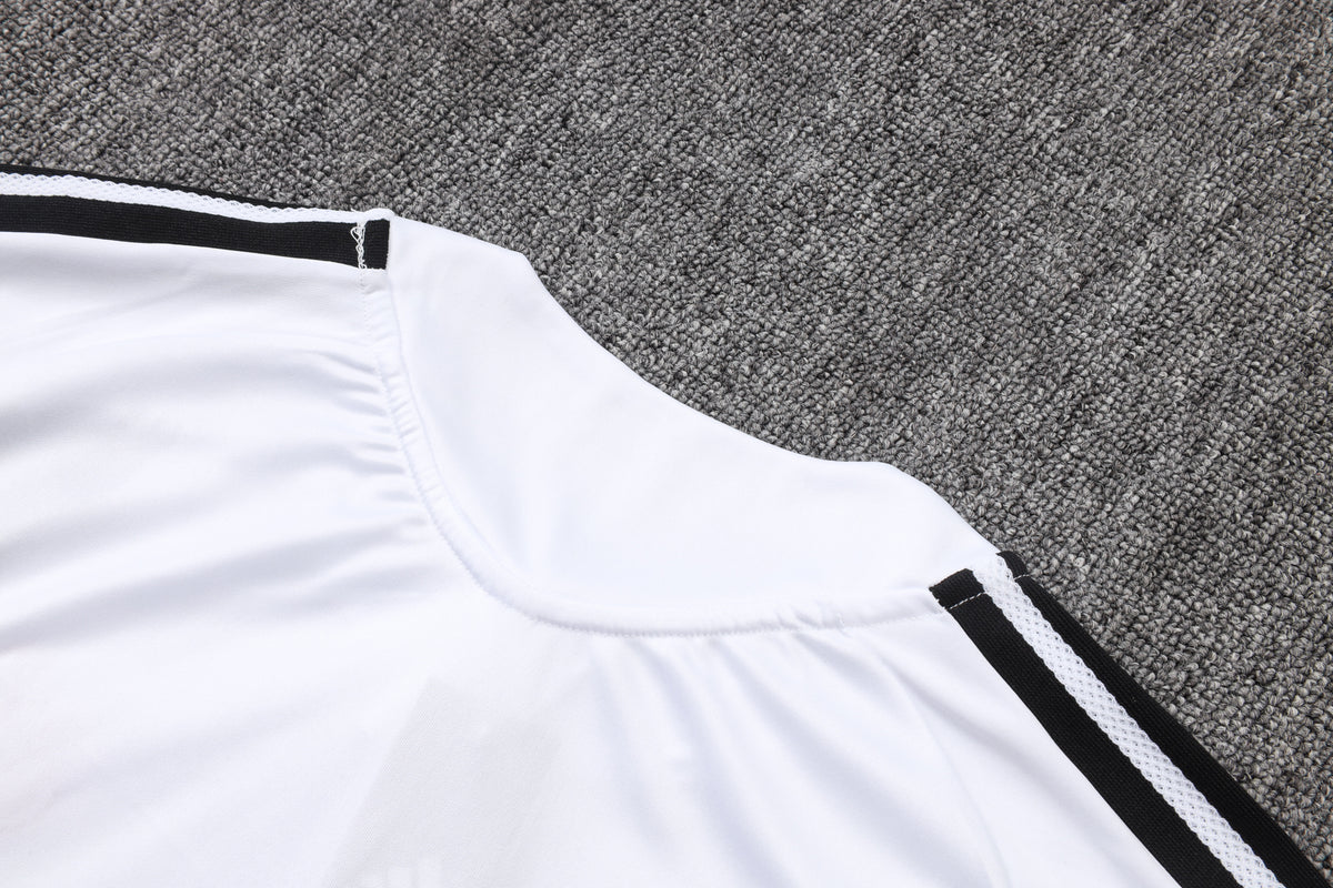 2026-27 Liverpool White Half Zip Training Suit Adults Or Children