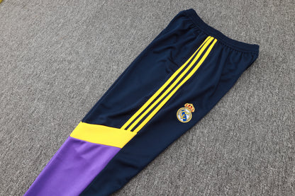 Conjunto de entrenamiento blanco del Real Madrid 2023-24