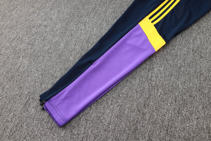 Conjunto de entrenamiento blanco del Real Madrid 2023-24