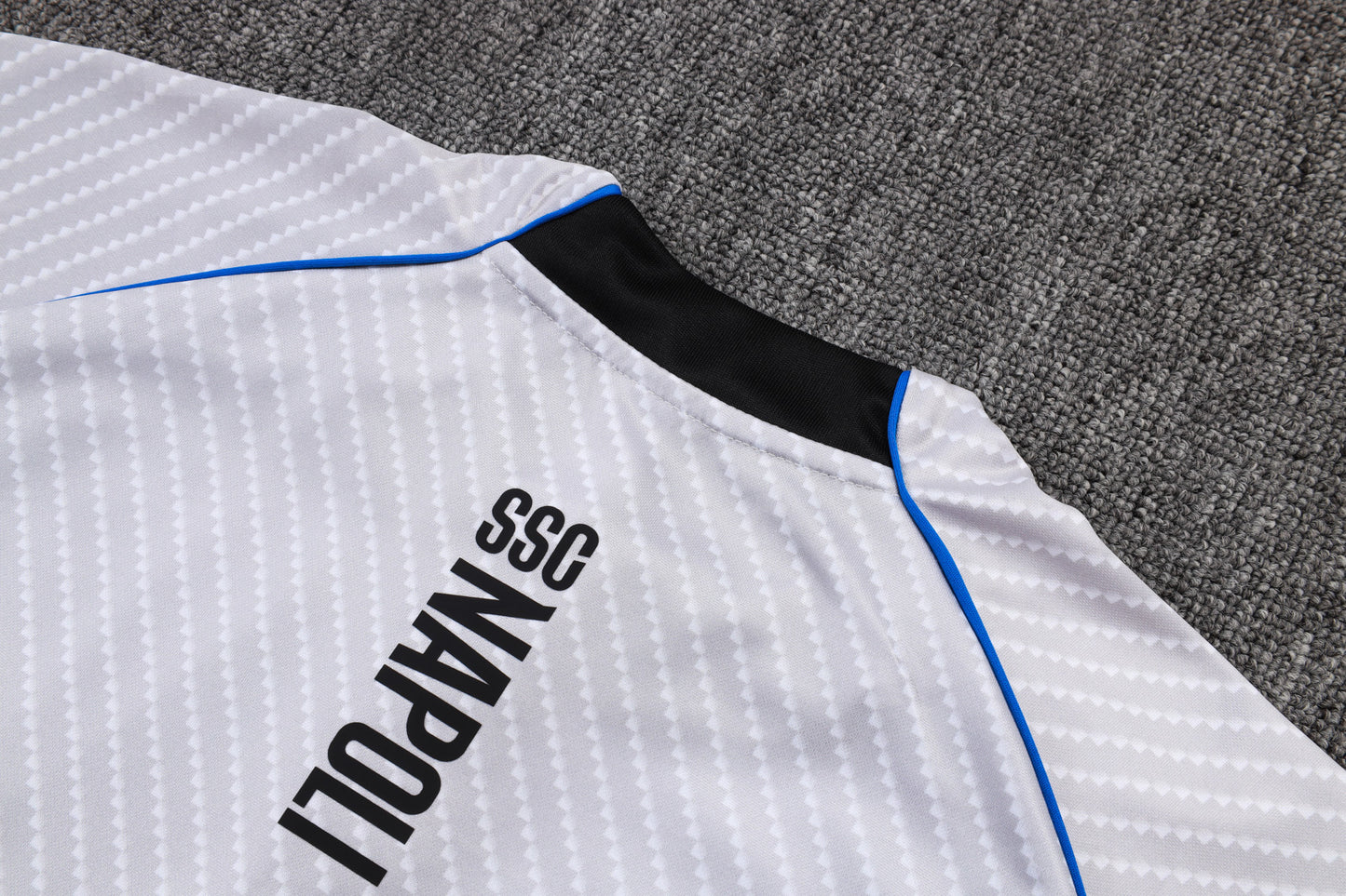 Conjunto de entrenamiento rojo del Barcelona 2024-25 (tallas S-2XL)