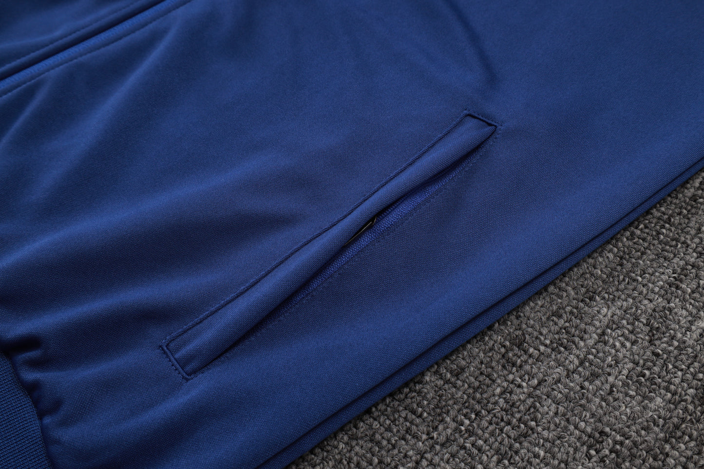 Conjunto de entrenamiento morado Edición especial del Real Madrid 2024-25 S-2XL