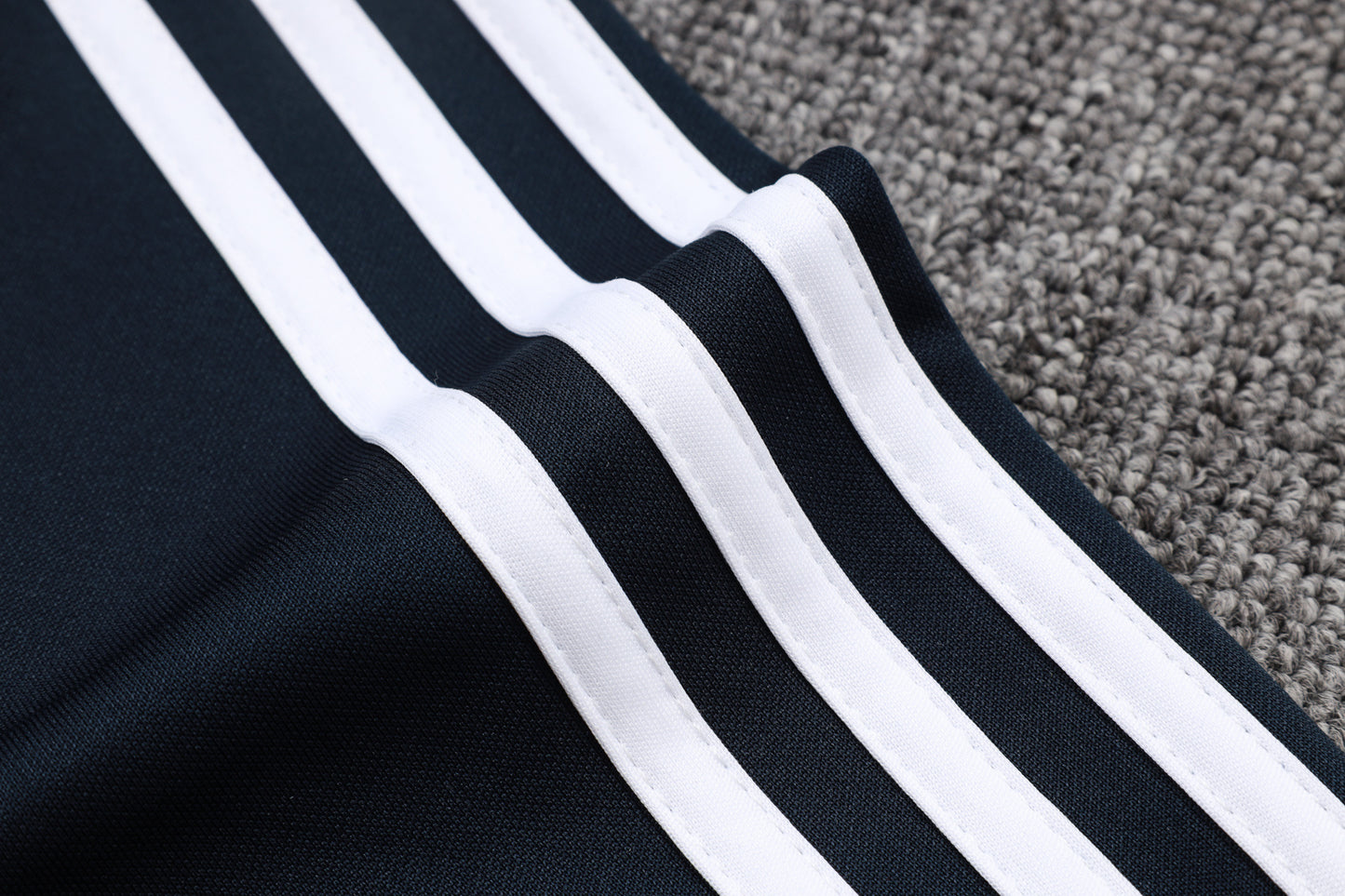 2023-24 Paris Saint-Germain PSG BEIGE Trainingsanzug-Set