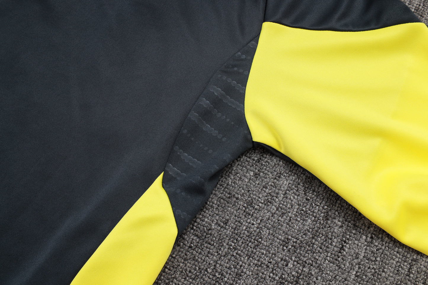 2025-26 Real Madrid Dark gray (yellow sleeves) Training Suit S-2XL