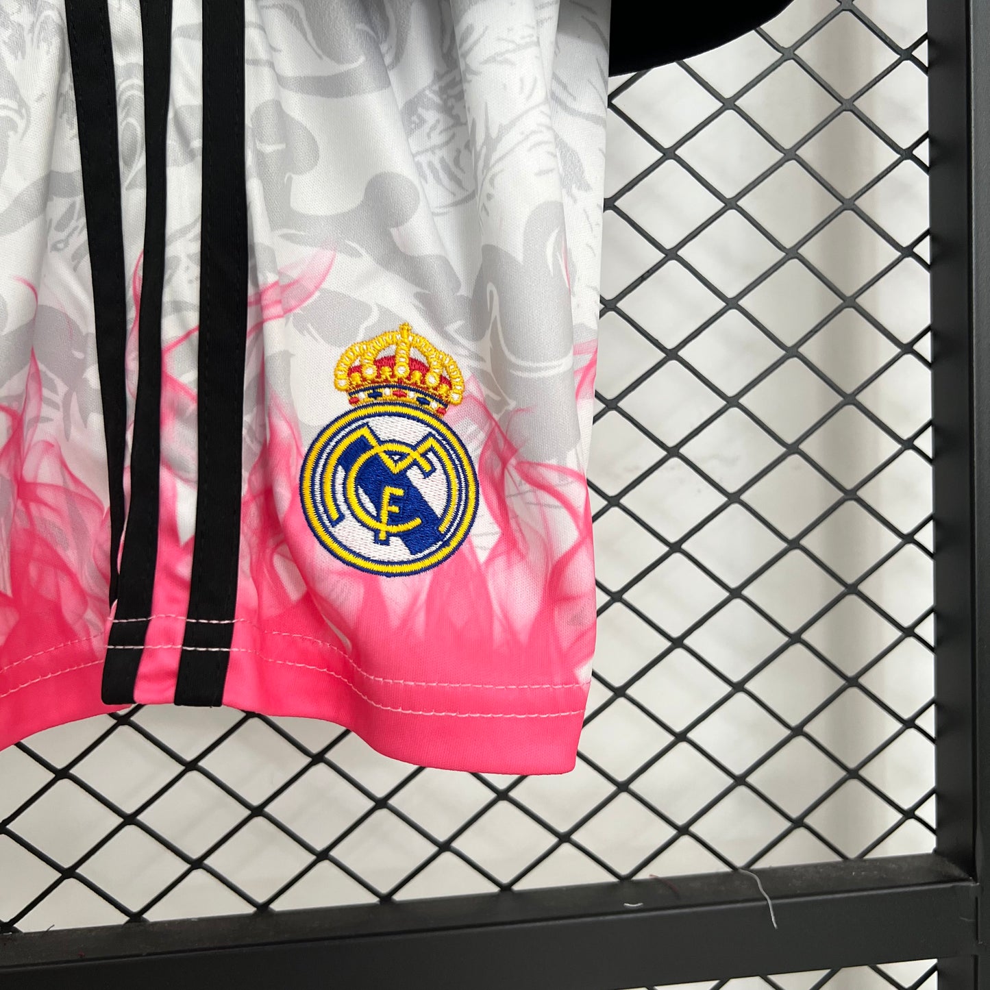 Camiseta infantil visitante del Real Madrid 2024-25