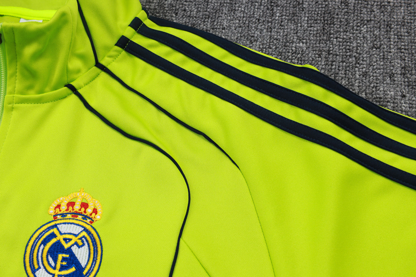 2025-26 Real Madrid Chándal de entrenamiento verde hierba con cremallera larga Tallas S-2XL