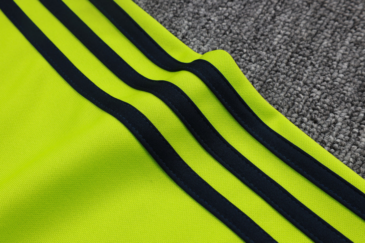 2025-26 Real Madrid Chándal de entrenamiento verde hierba con cremallera larga Tallas S-2XL