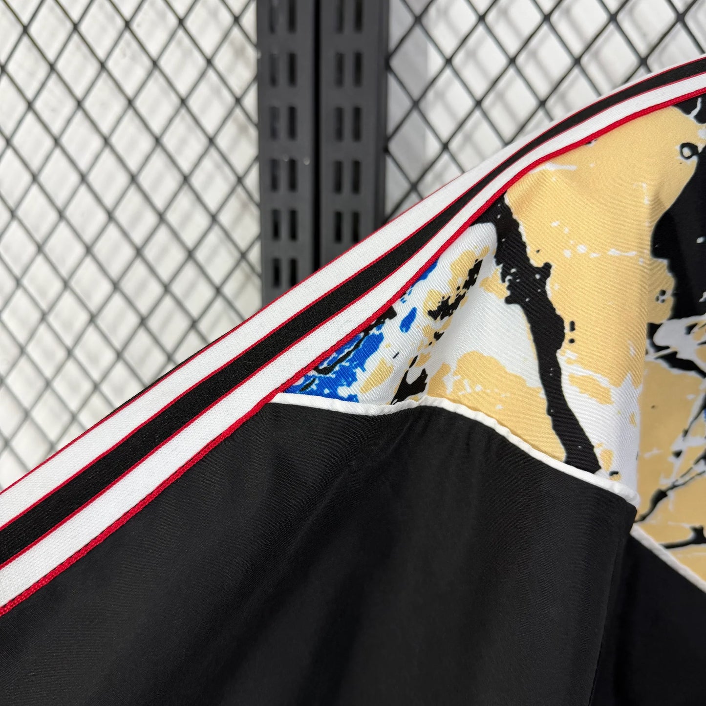 Cortavientos Manchester United Stone Rose Band Collaboration 2026-27 S-2XL