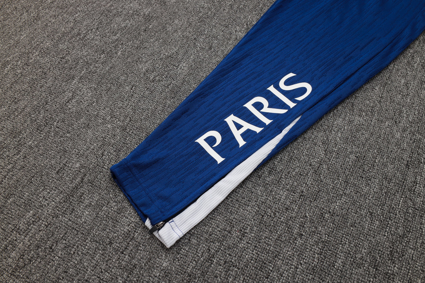 Conjunto de entrenamiento rojo del Barcelona 2024-25 (tallas S-2XL)