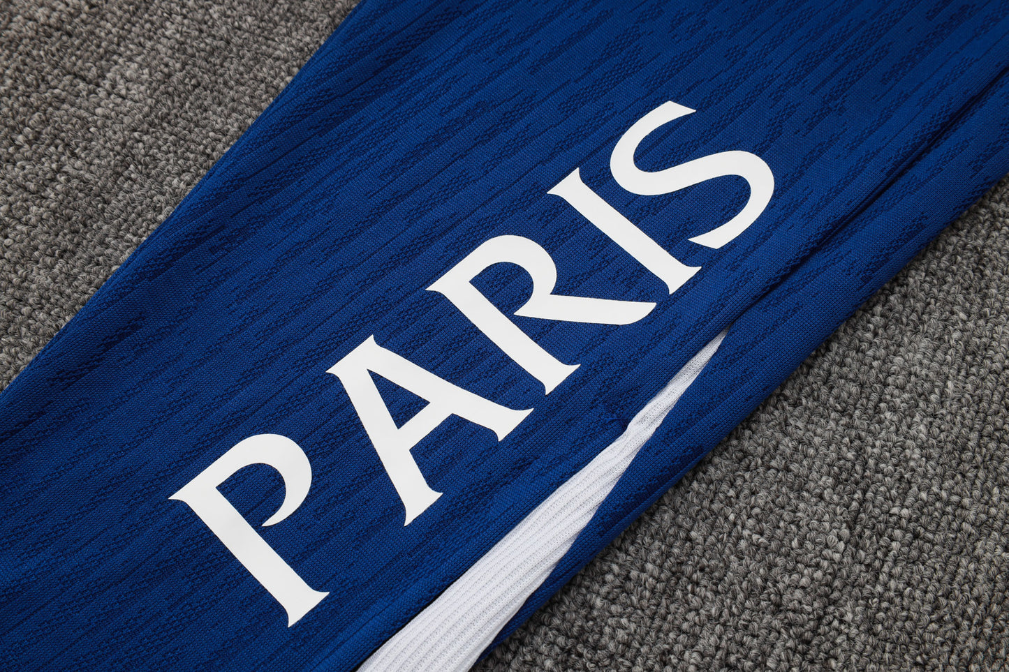 Conjunto de entrenamiento rojo del Barcelona 2024-25 (tallas S-2XL)