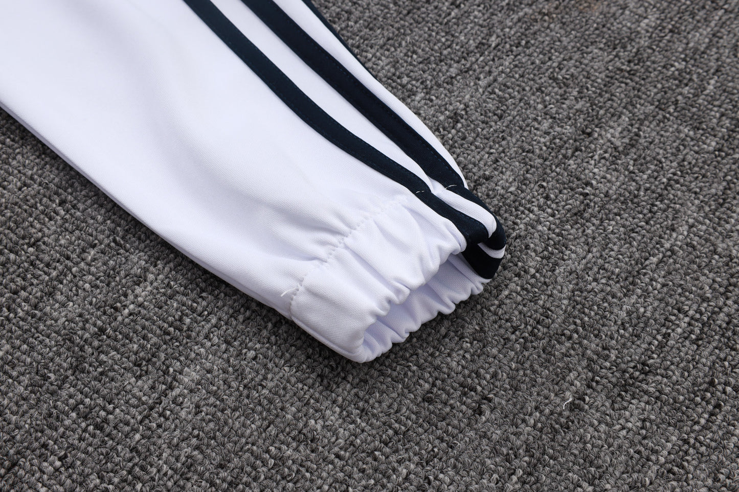 2023-24 Paris Saint-Germain PSG BEIGE Trainingsanzug-Set