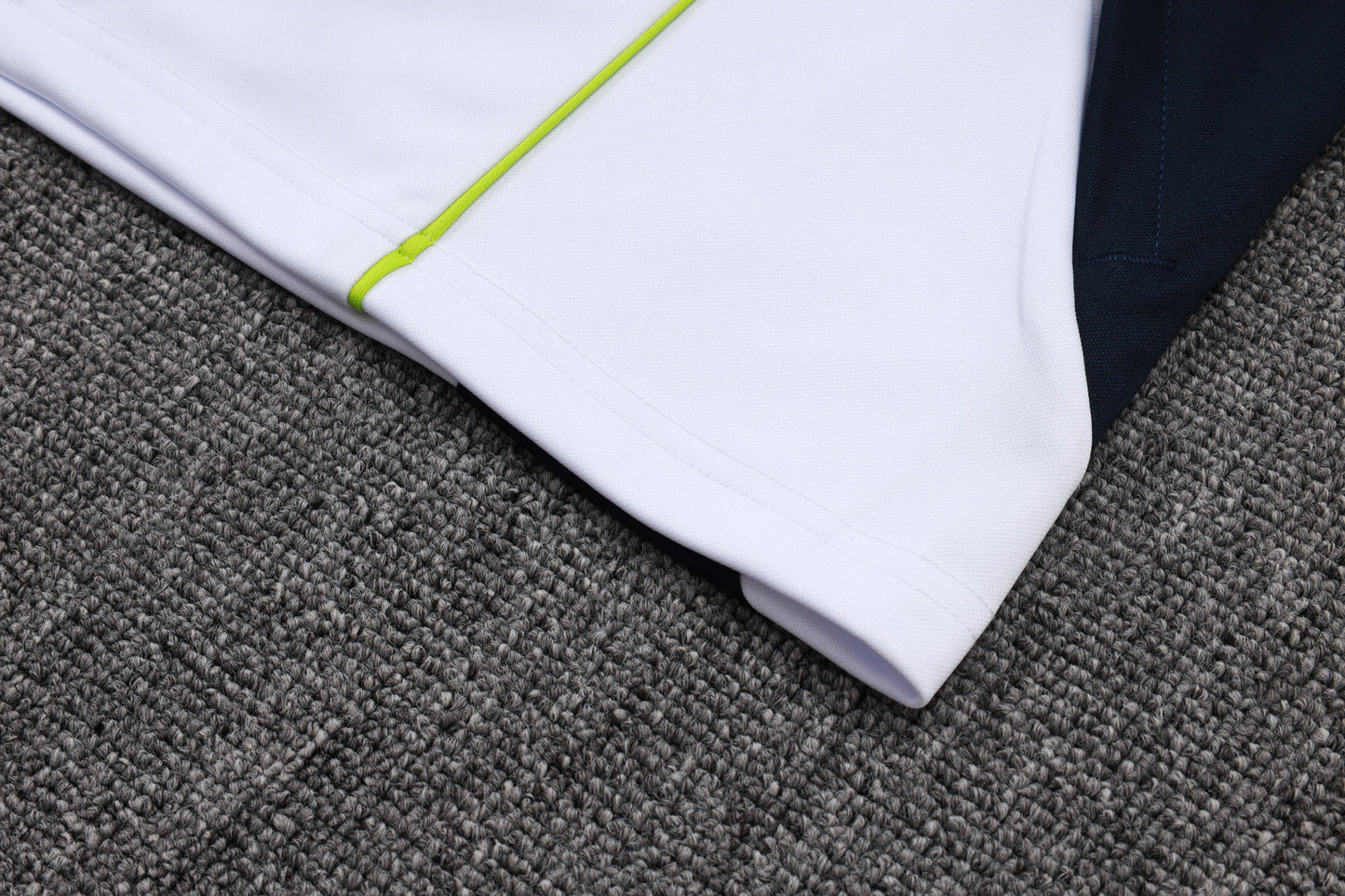 2023-24 Paris Saint-Germain PSG BEIGE Trainingsanzug-Set