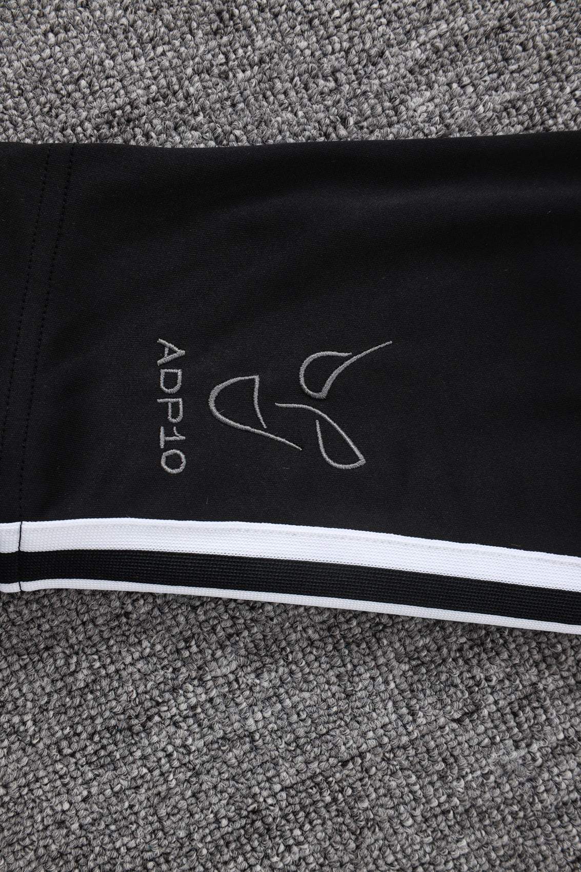 2026-27 Juventus Black Half Zip Training Suit Adults Or Children