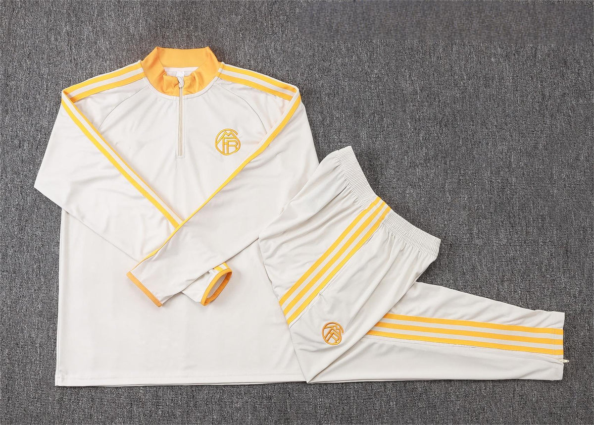 2026-27 Bayern Munich Beige collar orange Half Zip Training Suit Adults Or Children
