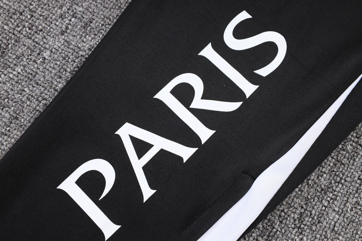 Conjunto de entrenamiento rojo del Barcelona 2024-25 (tallas S-2XL)