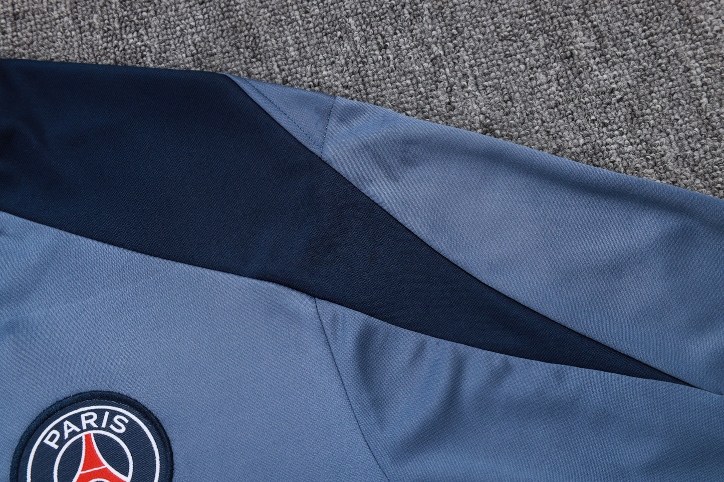 Conjunto de entrenamiento rojo del Barcelona 2024-25 (tallas S-2XL)