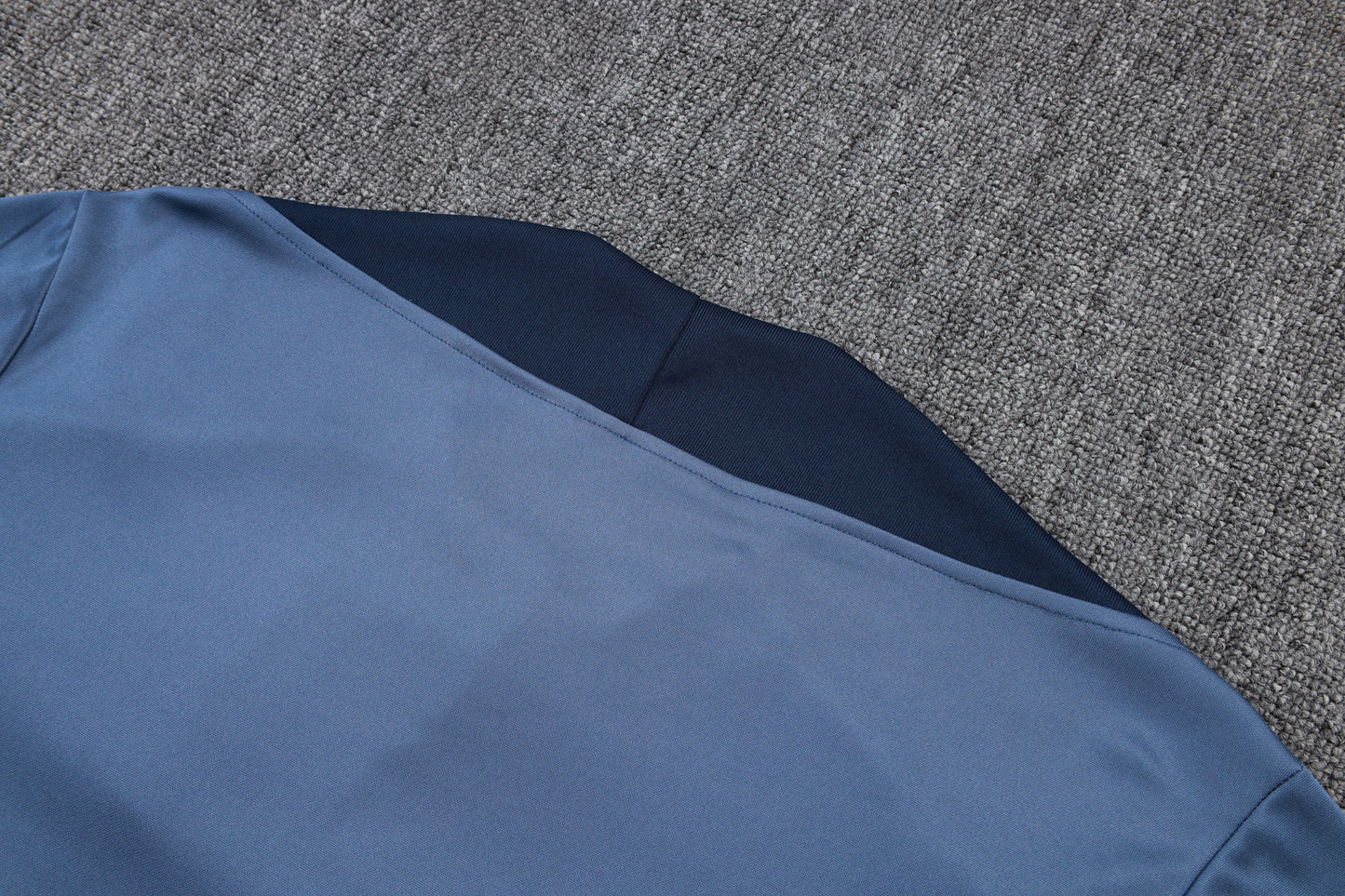 Conjunto de entrenamiento rojo del Barcelona 2024-25 (tallas S-2XL)