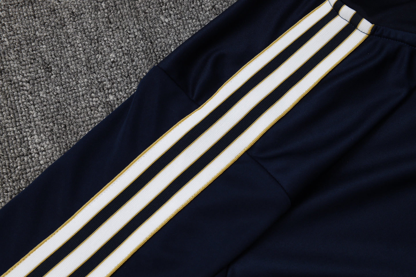 Conjunto de entrenamiento rojo del Barcelona 2024-25 (tallas S-2XL)