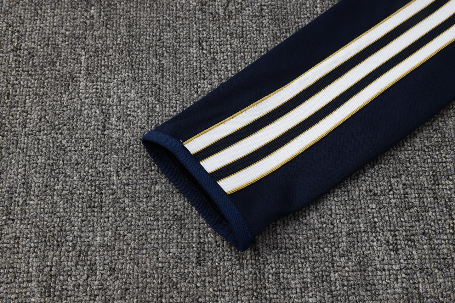 Conjunto de entrenamiento rojo del Barcelona 2024-25 (tallas S-2XL)