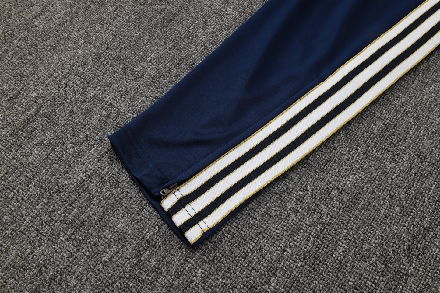 Conjunto de entrenamiento rojo del Barcelona 2024-25 (tallas S-2XL)