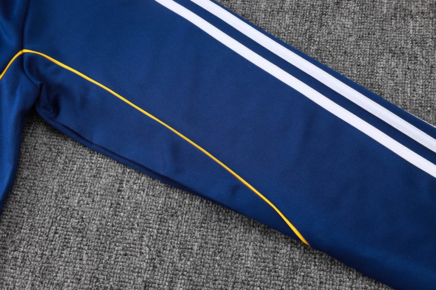 Conjunto de entrenamiento morado Edición especial del Real Madrid 2024-25 S-2XL