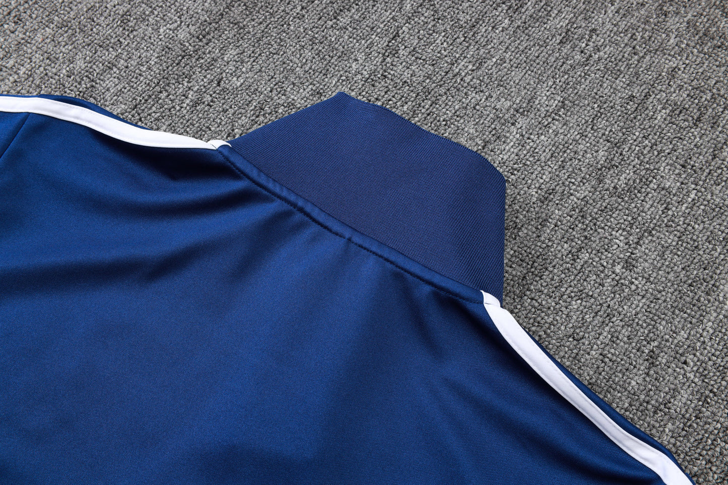 Conjunto de entrenamiento morado Edición especial del Real Madrid 2024-25 S-2XL