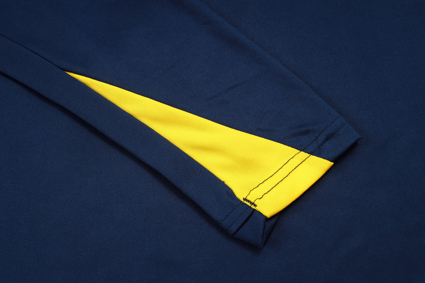 Conjunto de entrenamiento rojo del Barcelona 2024-25 (tallas S-2XL)