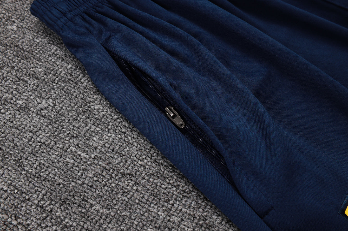 Conjunto de entrenamiento rojo del Barcelona 2024-25 (tallas S-2XL)