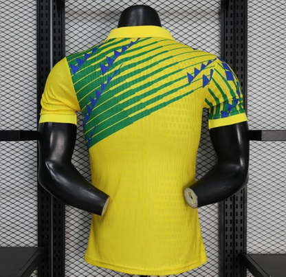 2026 Brasilien Gelb mit grünen und blauen geometrischen Mustern Spieler S-2XL