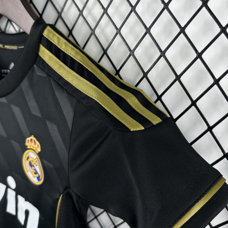 Camiseta retro de manga larga local del Real Madrid 2017-18 para niños, talla 16-28