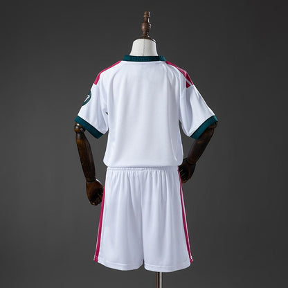2026-27 Real Madrid Heimtrikot Kinder GRÖSSE 16-28