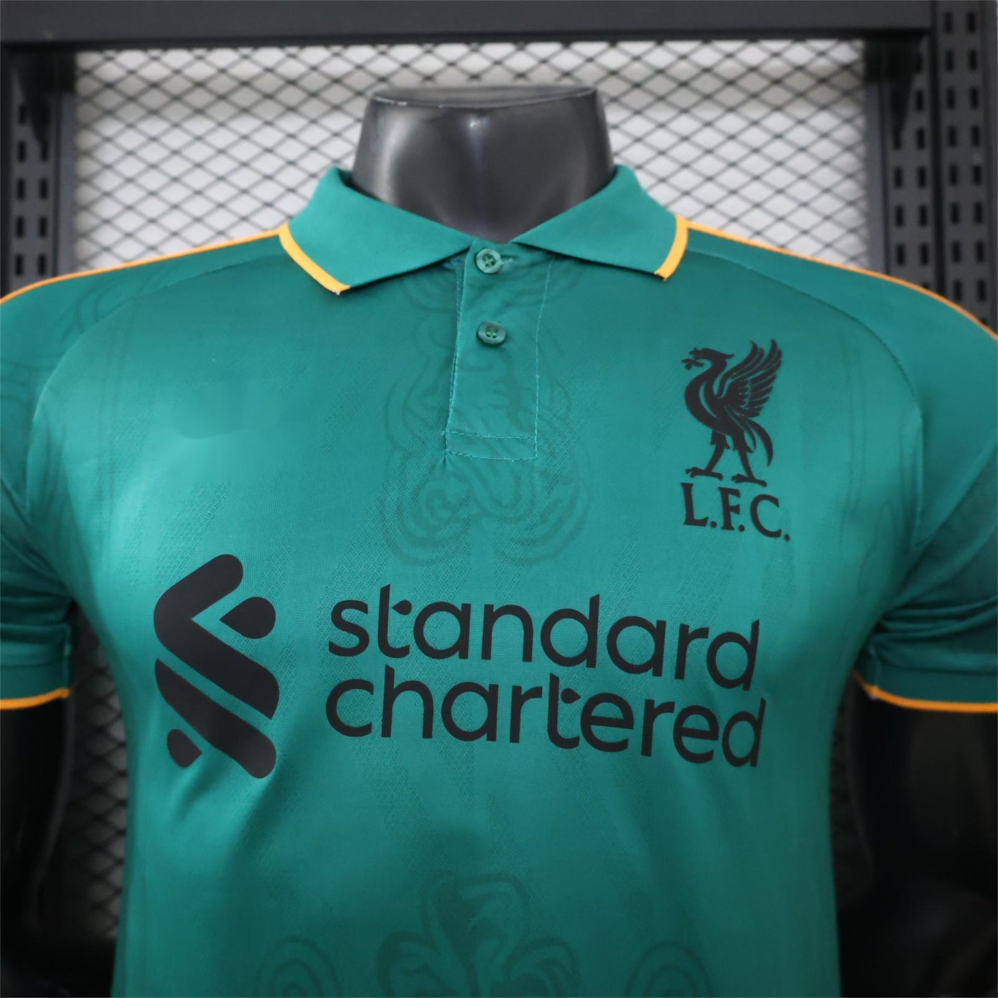 2026-27 Liverpool Green With Gold Trim Casual Retro Player S-3XL