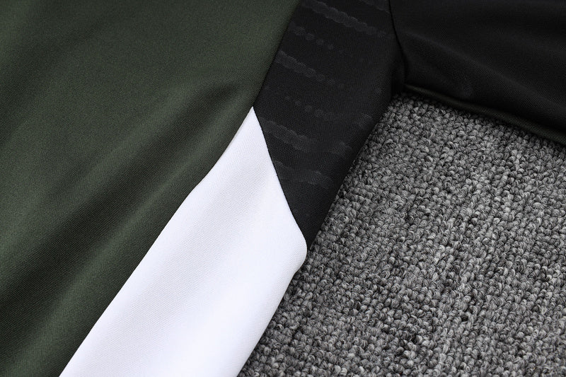 Conjunto de entrenamiento rojo del Bayern Múnich 2024-25 (tallas S-2XL)