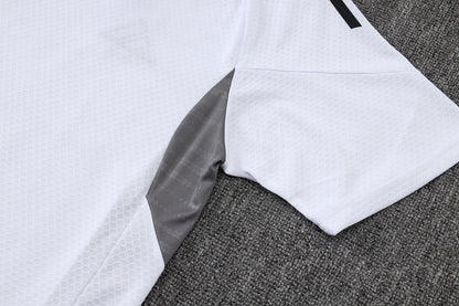 Chándal de entrenamiento Red Monster del Manchester United 2024-25 (tallas S-2XL)