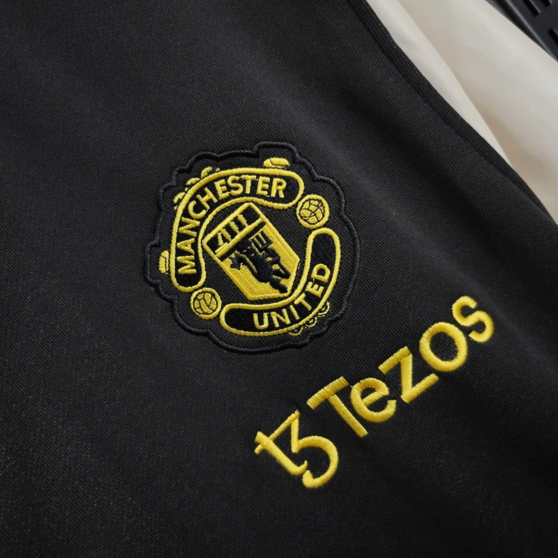 2025-26 Manchester United Black-White Windbreaker S-2XL