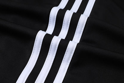 2026-27 Liverpool White Half Zip Training Suit Adults Or Children
