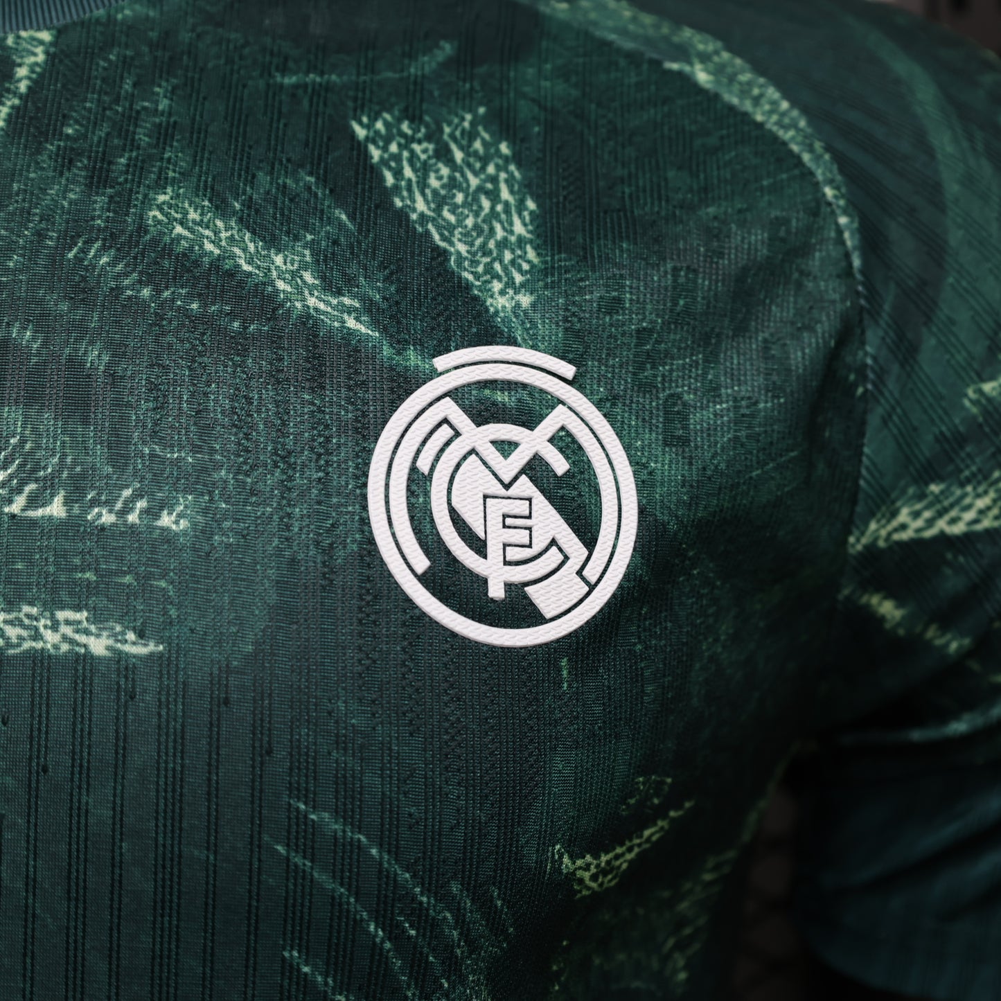 2026-27 Real Madrid Uniforme de prepartido Jugador S-2XL