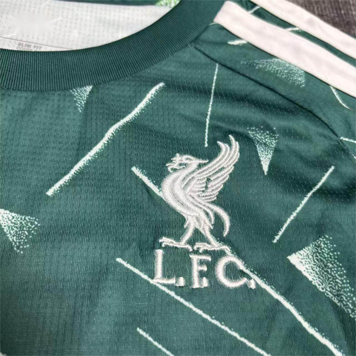 2026-27 Liverpool Goalkeeper Green Kids Size 16-28