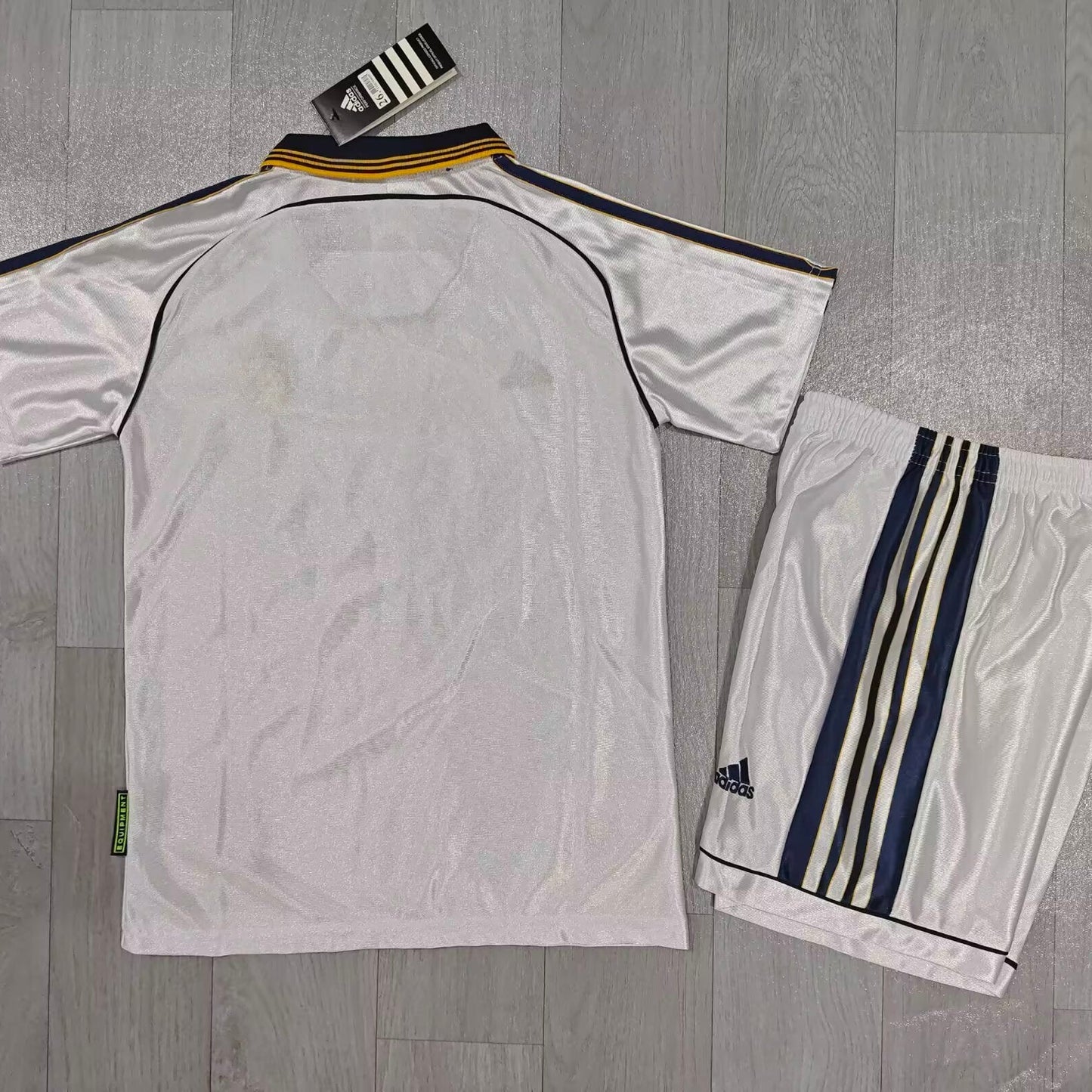 98-00 Real Madrid local NIÑOS 16-28