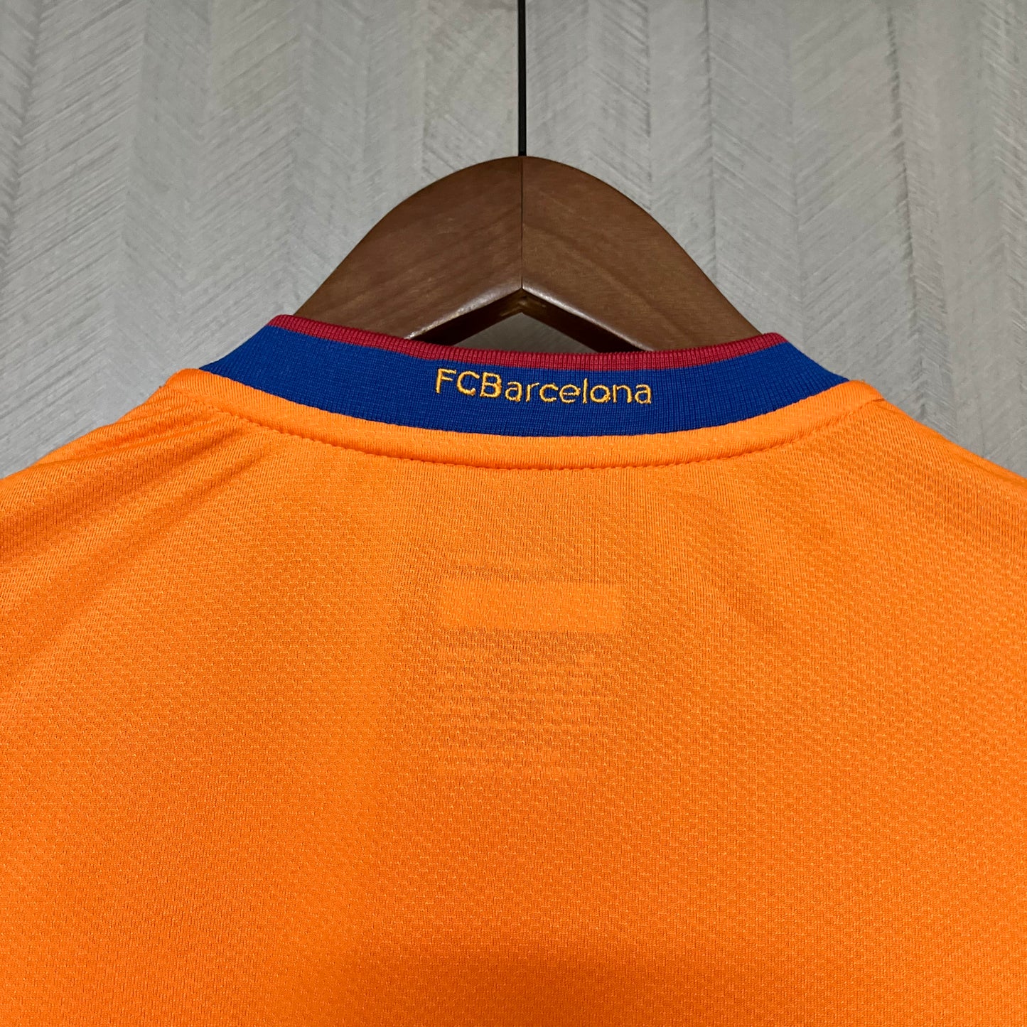 04-05 Barcelona Home Retro S-2XL