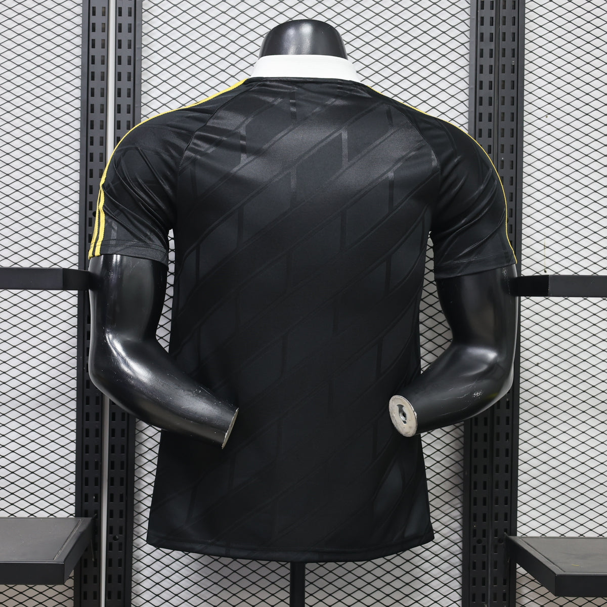 2026-27 Real Madrid Schwarz Casual Retro Spieler S-2XL